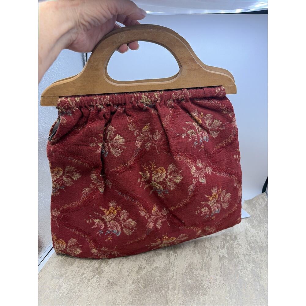 Vtg 1940’s Handbag/Sewing Bag Red Tapestry Fabric With Wood Handles - Picture 8 of 9
